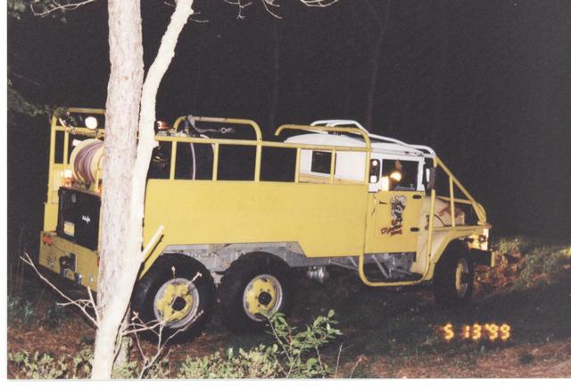 (3-15-15) 1953 GI - Brush Truck &quot;Mellow Yellow&quot;